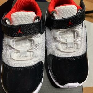 Jordan 11 low cmft 6c